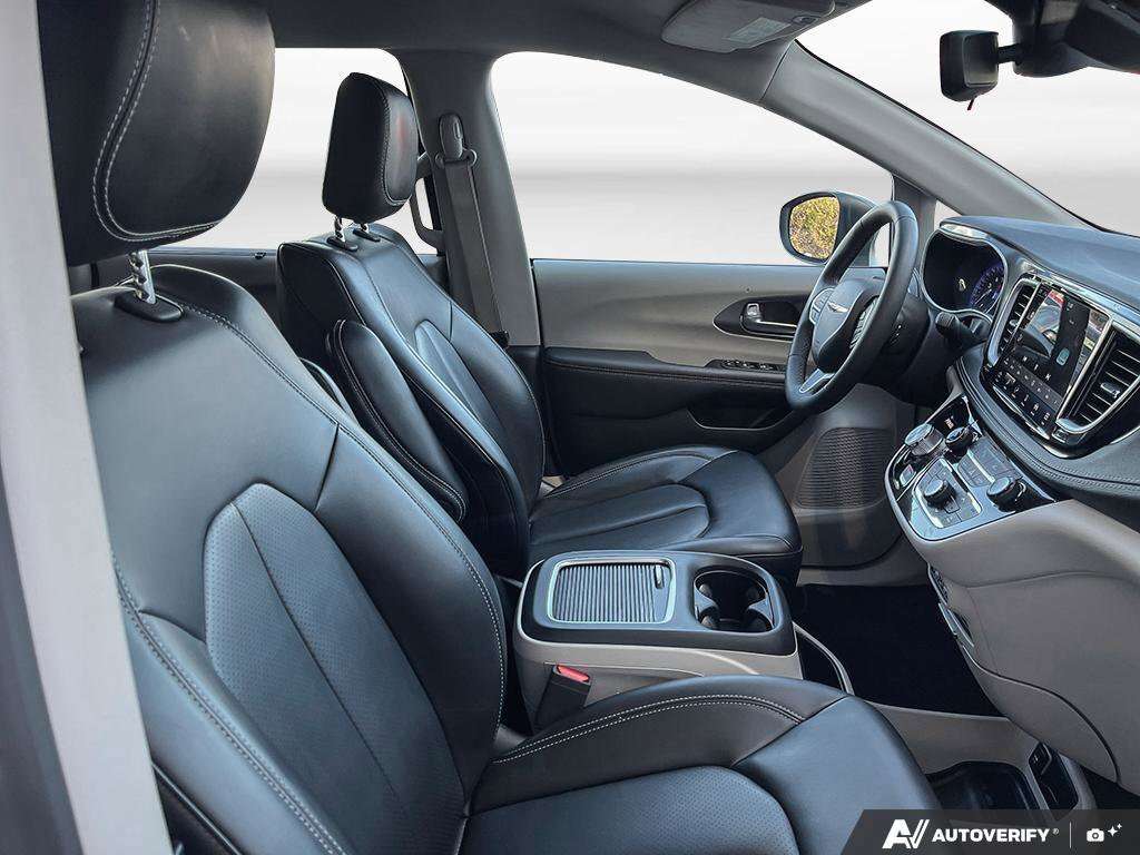 used 2023 Chrysler Pacifica car, priced at $32,999