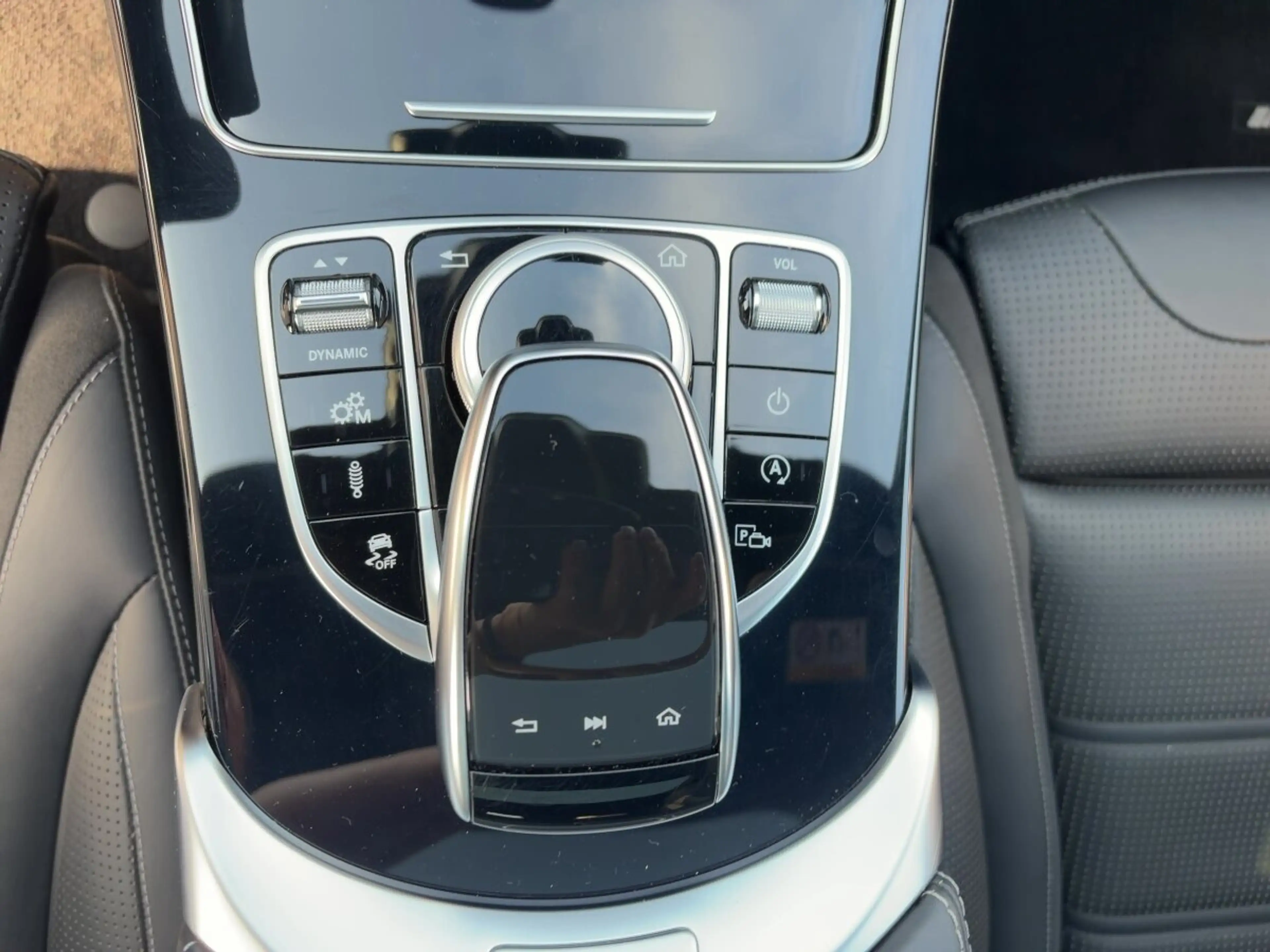 Mercedes-Benz C 63 AMG C 63 T AMG COM+PANO+DIST+KEYG+BURM+360+MEM+NIGHT — photo 15