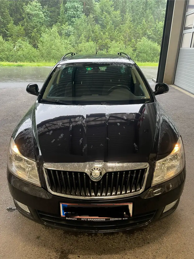 Skoda Octavia Octavia Combi Elegance 1,6 TDI CR DPF 4x4 Elegance Schwarz - 1