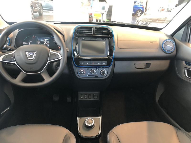 Dacia Spring Business Automatik Klima*Navi*Rückfahrcam — photo 4