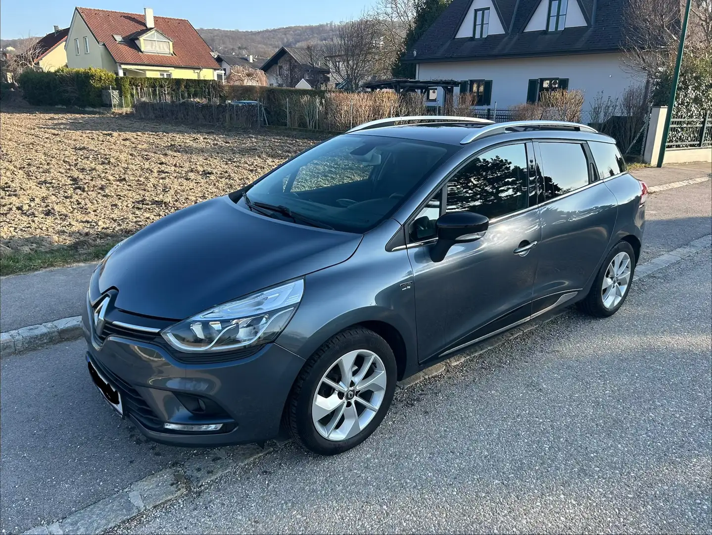 Renault Clio Clio Grandtour Energy TCe 90 Limited Limited Grau - 1