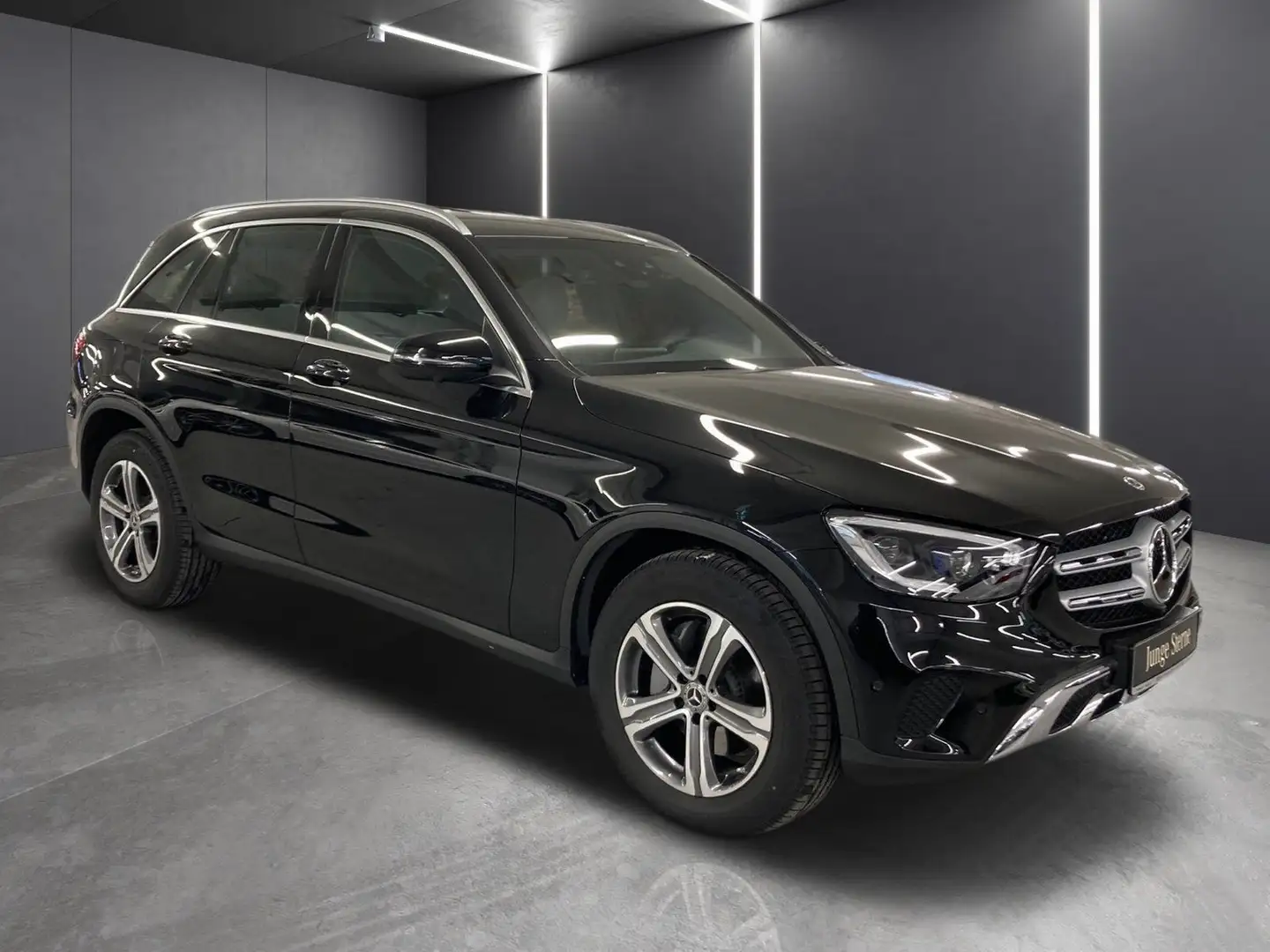 Mercedes-Benz GLC 300 d 4M*OFF-ROAD*Multibeam*360°*Distronic Zwart - 2