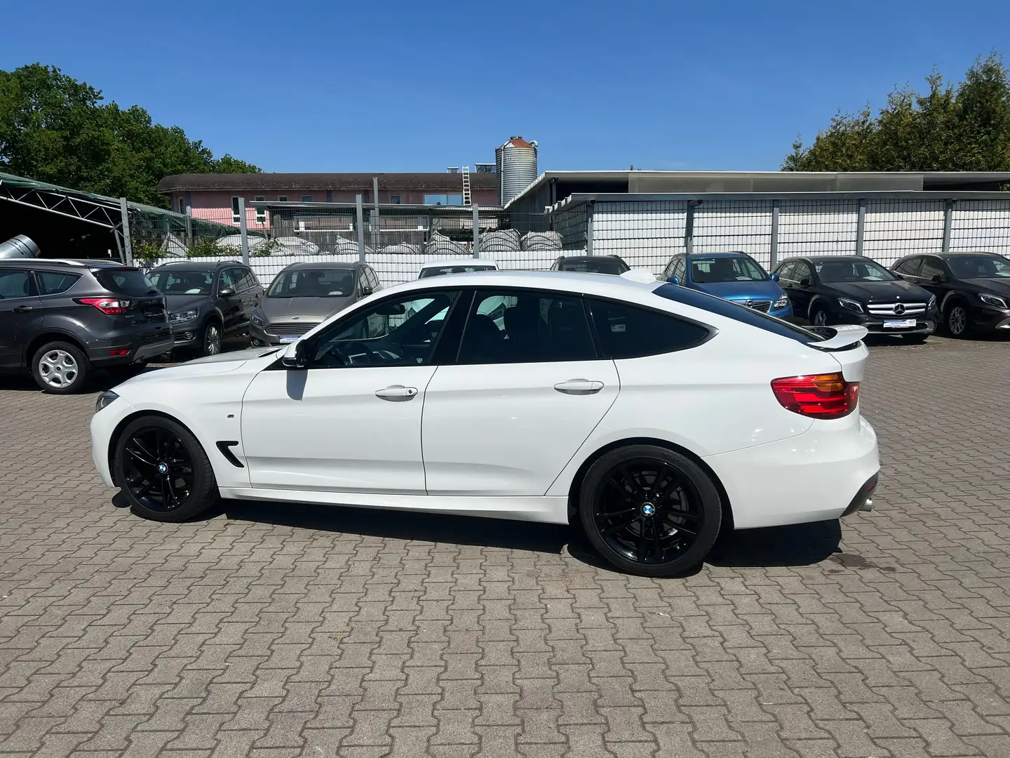 BMW 318 d GT Steptronic "M Sport Paket" *PDC *19 Z *NAV Weiß - 2