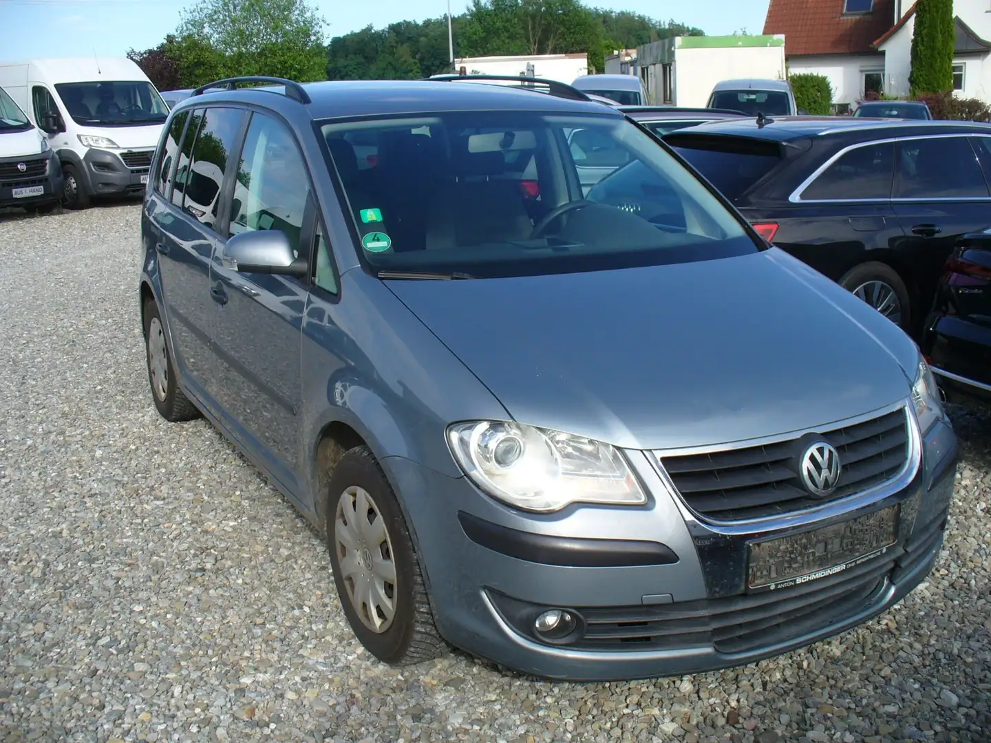 Volkswagen Touran 1.9 TDI DPF Conceptline,7-Sitzer,AHK,2. Hd.,met. Grey - 2