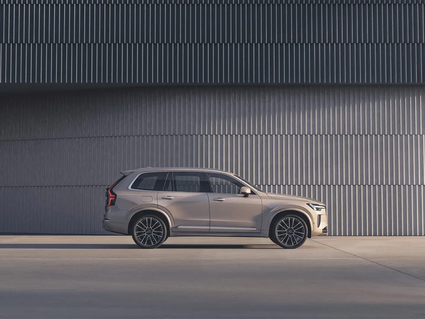 Volvo XC90 B5 Grijs - 2