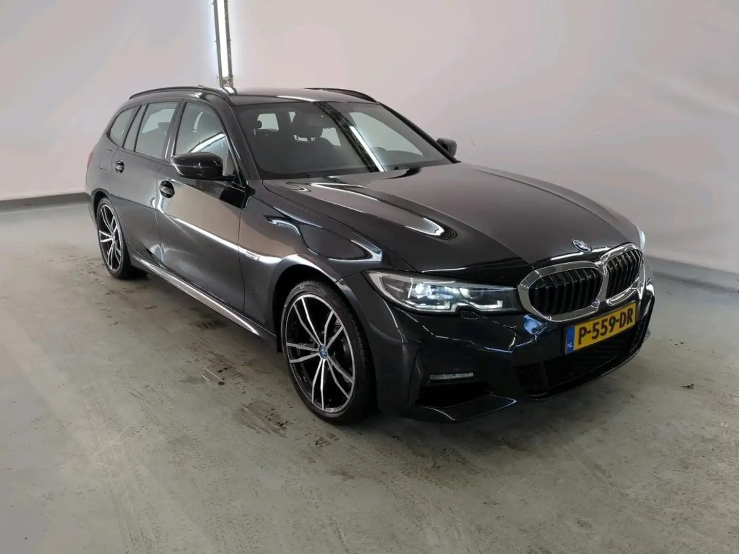 BMW 320 320e Touring auto xdr Nero - 1