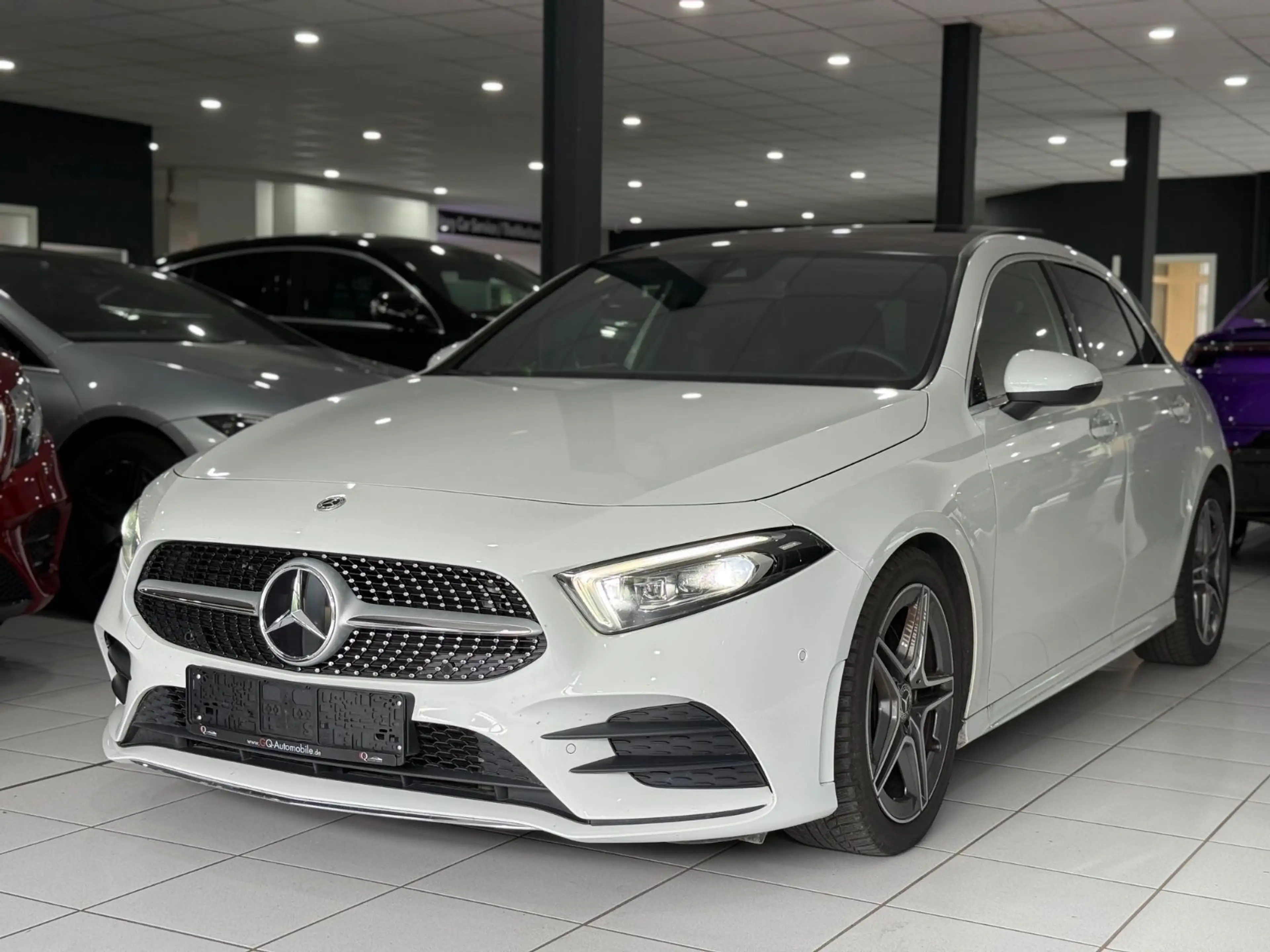Mercedes-Benz A 220 d*AMG-LINE*DISTRONIC*PANO*MEMORY*MBAM*KEYLE