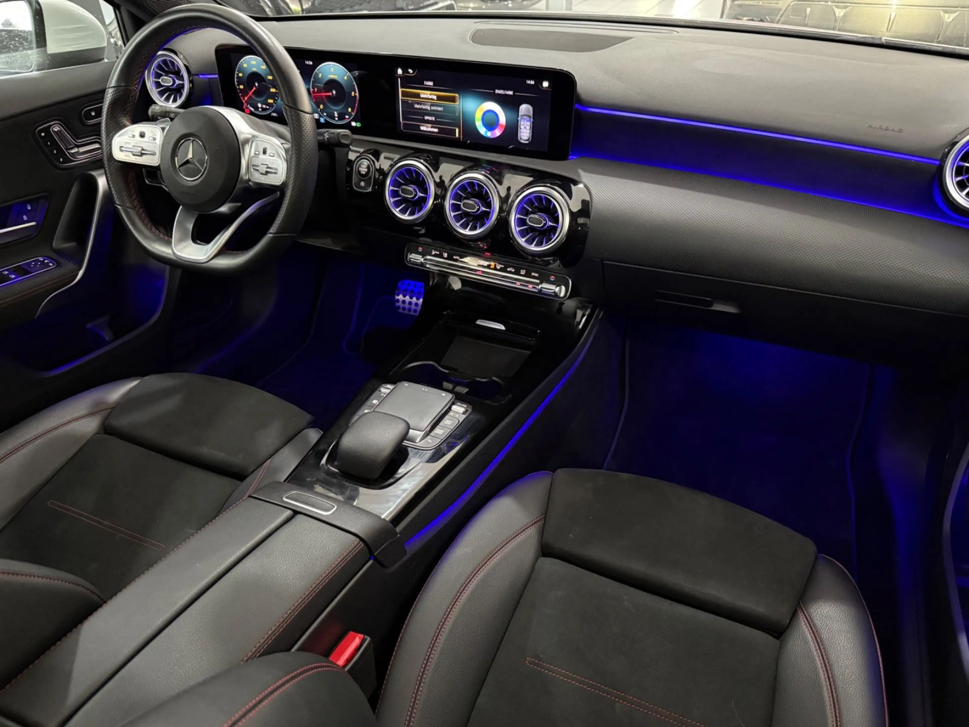 Mercedes-Benz A 220 d*AMG-LINE*DISTRONIC*PANO*MEMORY*MBAM*KEYLE — photo 7