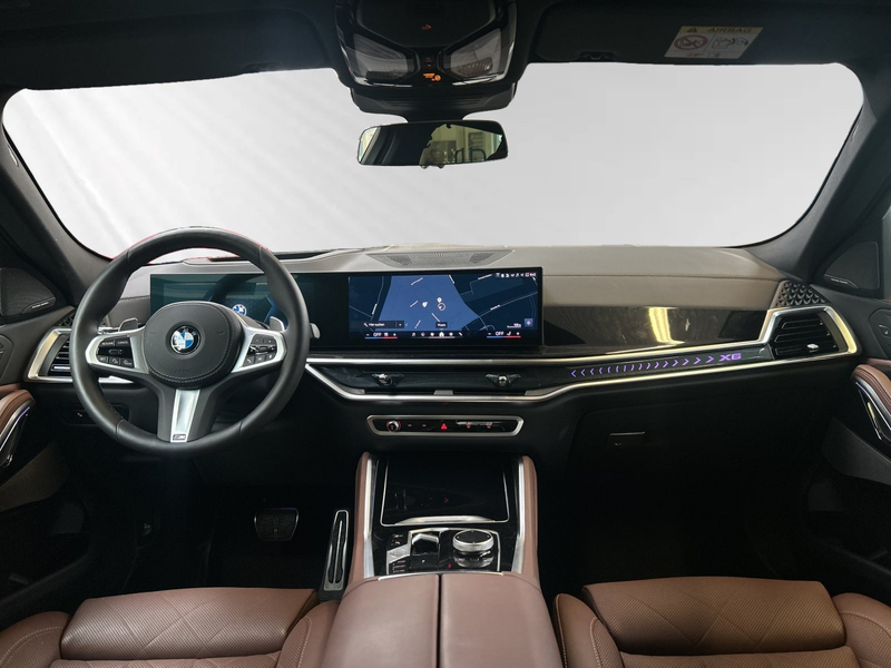 BMW X6 xDrive40d M Sport|AHK|SkyLounge|22"LMR|DAProf. — photo 9
