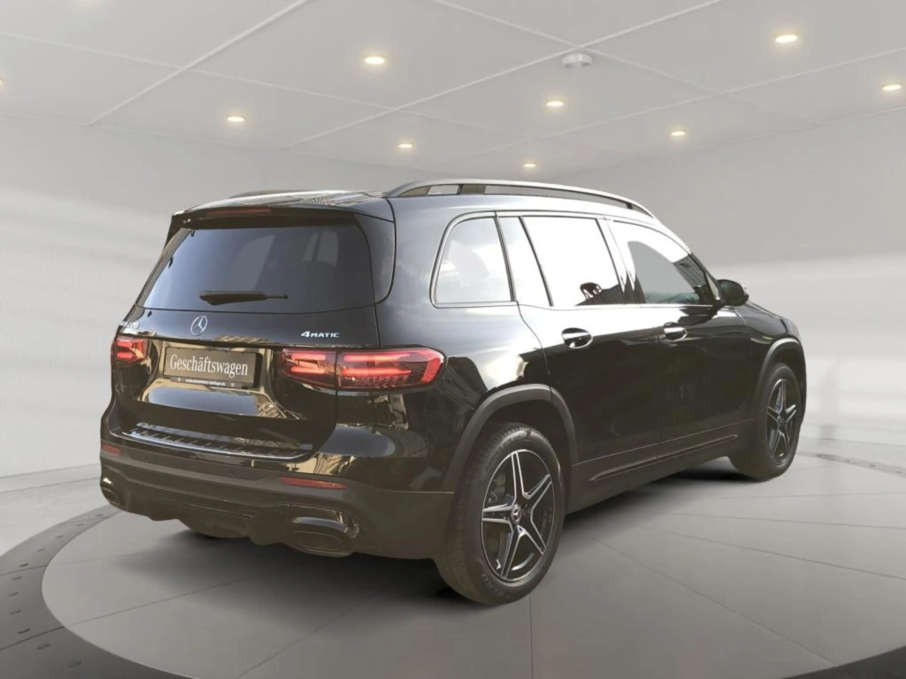 Mercedes-Benz GLB 220 4MATIC AMG+ILS+MBUX+MBeam+Night+Carbon — photo 3