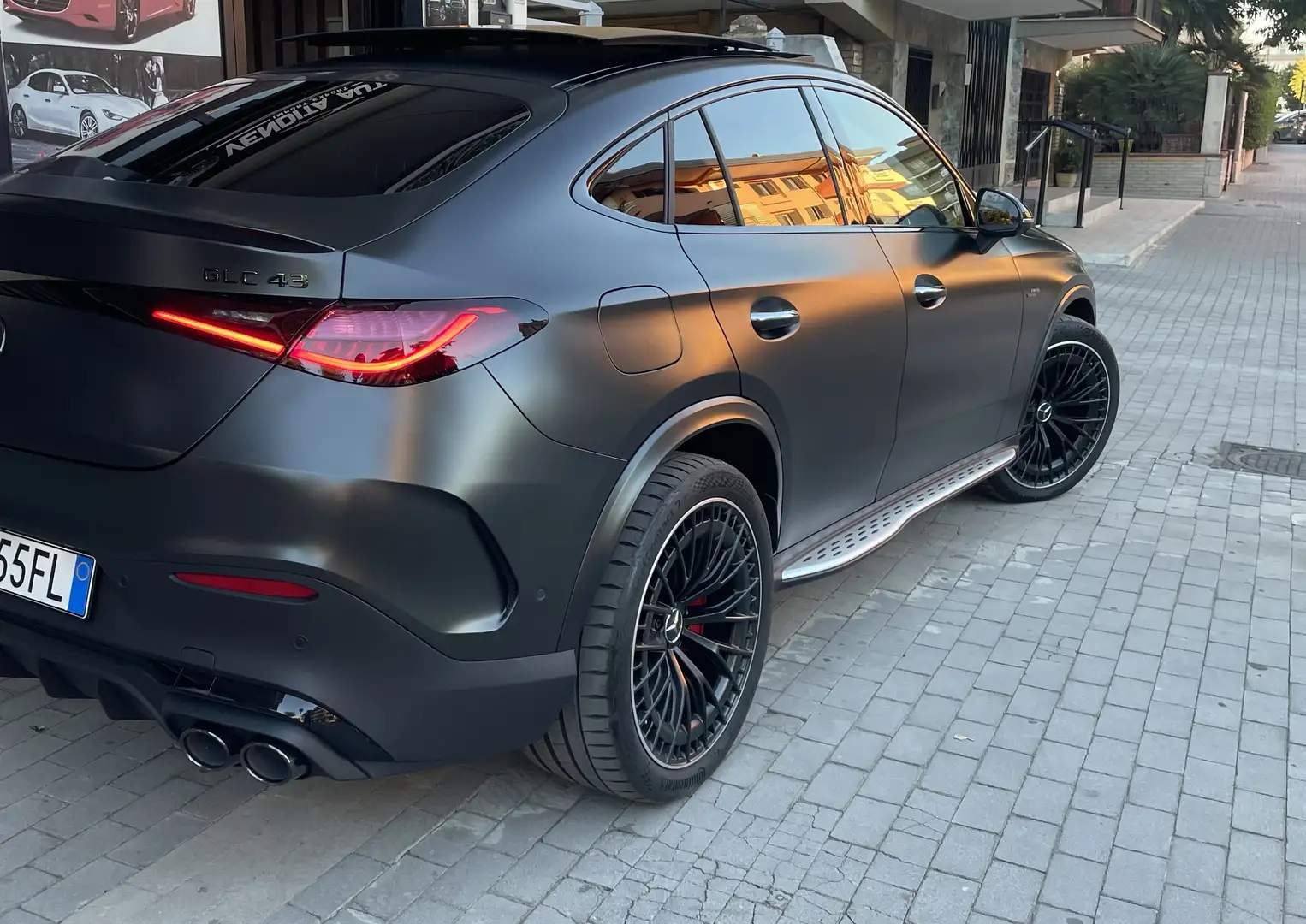 Mercedes-Benz GLC 43 AMG Line Premium Plus Extra 4matic auto Szürke - 2