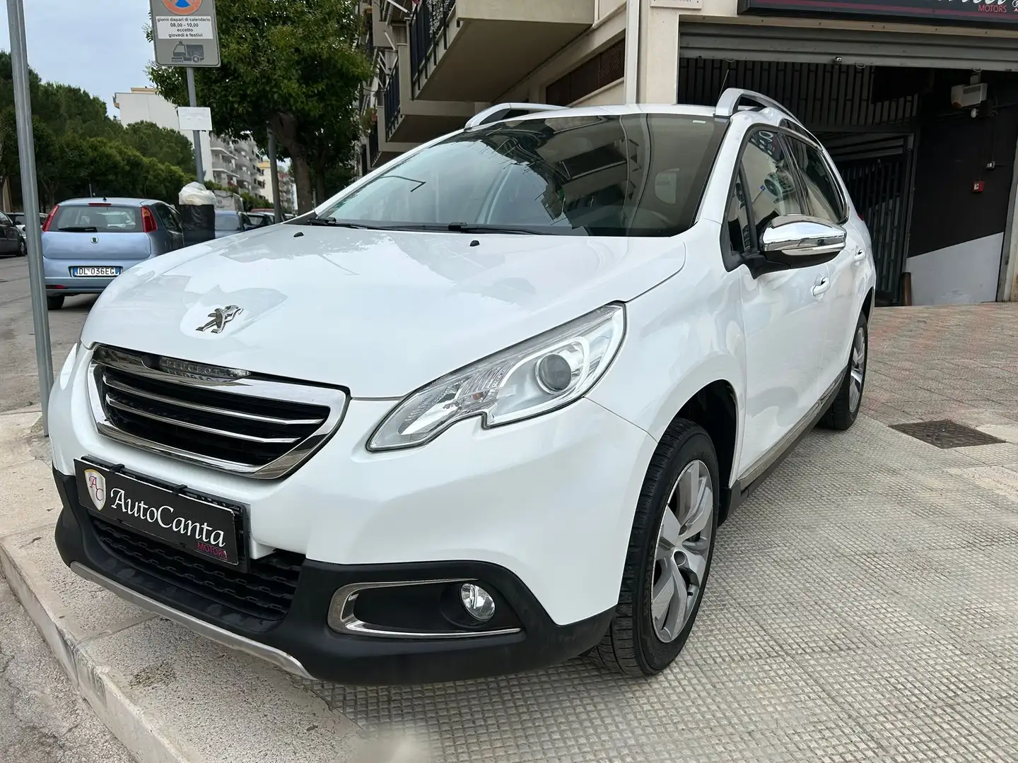 Peugeot 2008 1.6 bluehdi Allure 100cv - UNICO PROPRIETARIO Blanco - 1