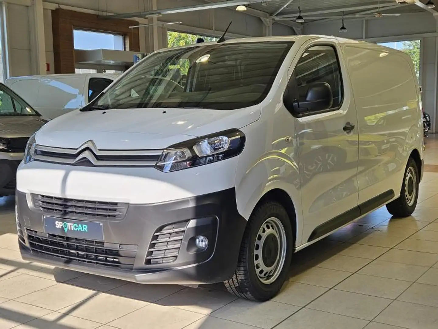 Citroen Jumpy Club L2 2.0 Bhdi 120pk Navi/Trekhaak/Camera/Pack H Weiß - 1
