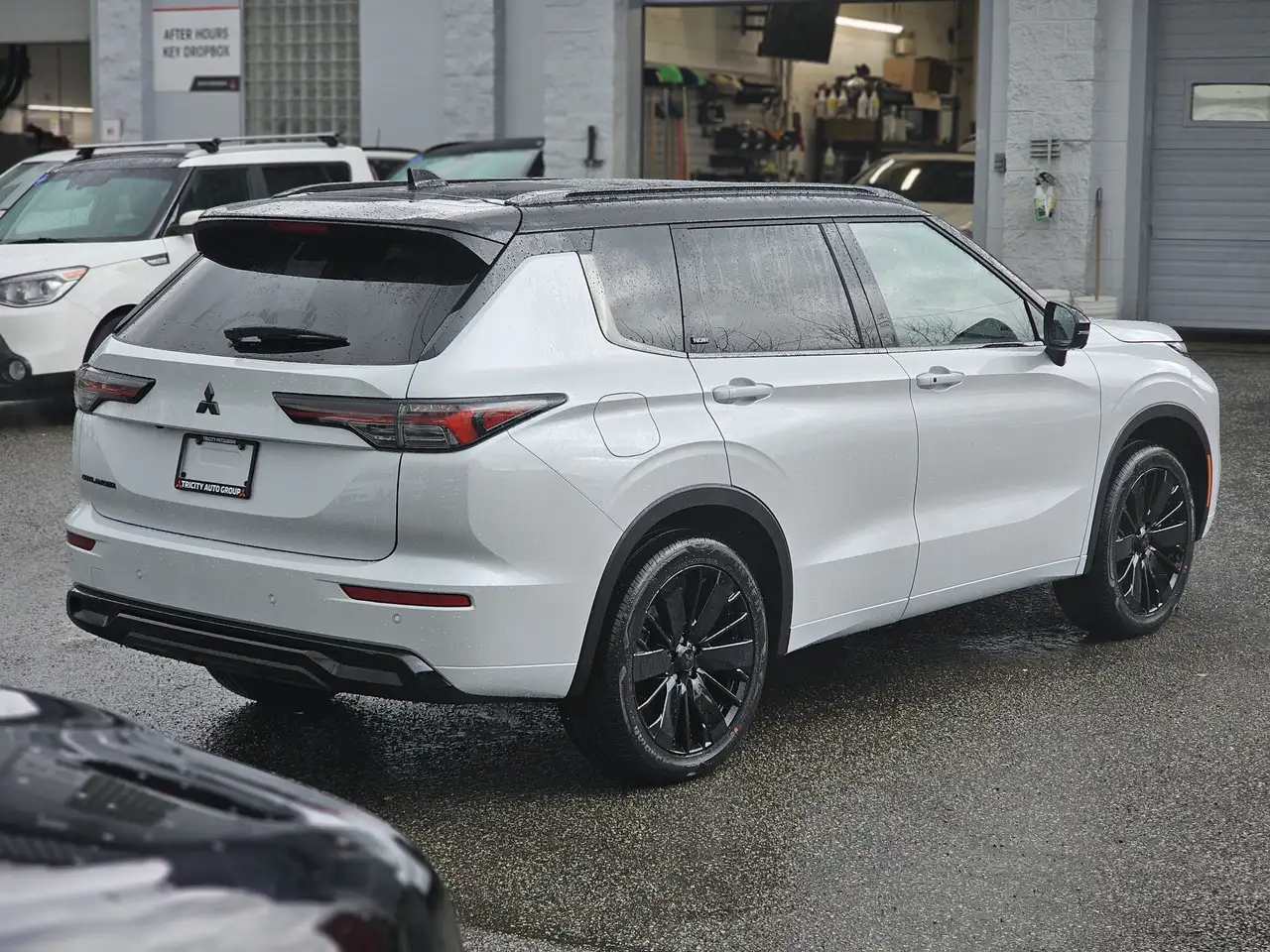 Mitsubishi Outlander снимка Mitsubishi Outlander