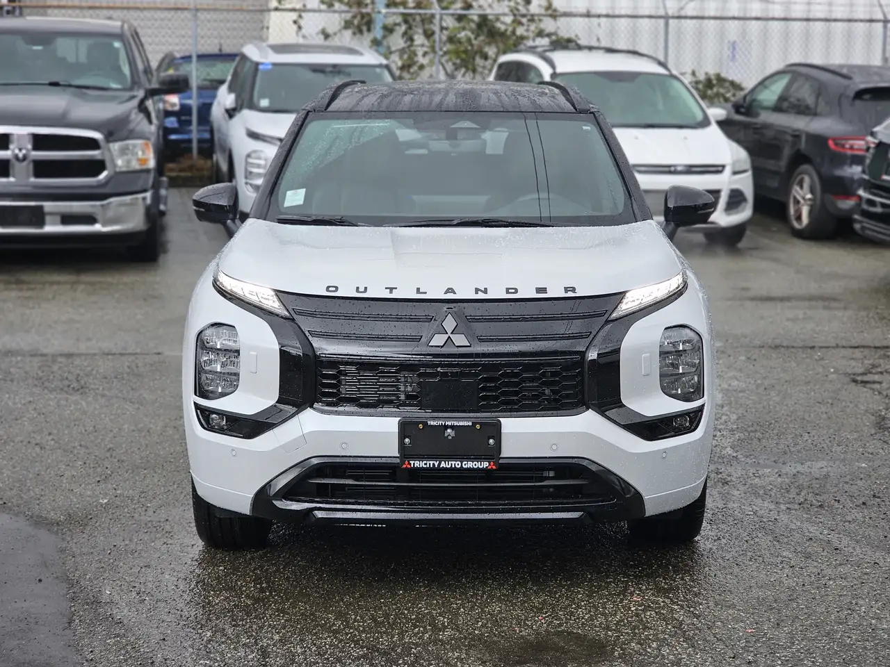 Mitsubishi Outlander снимка Mitsubishi Outlander