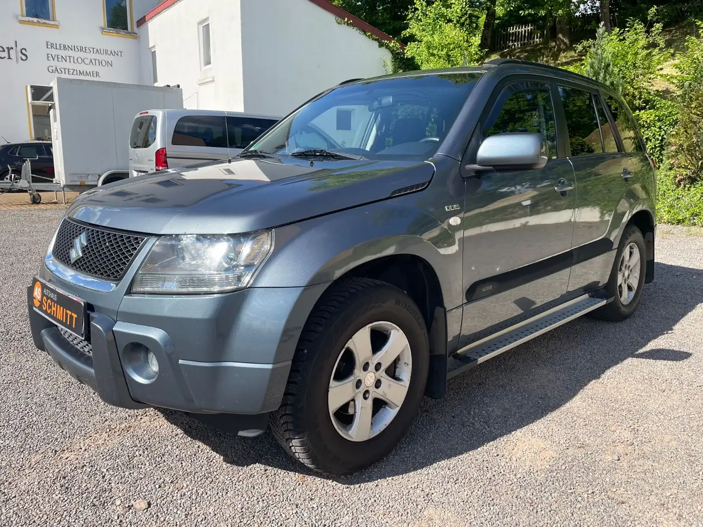 Suzuki Grand Vitara 1.9 DDIS X 30 4x4 ALLRAD KLIMA Gris - 1