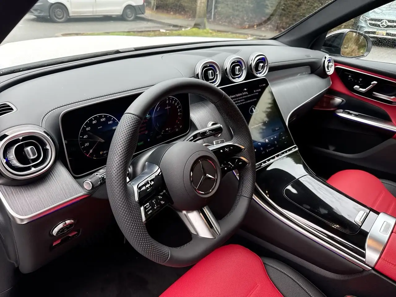Mercedes-Benz GLC снимка Mercedes-Benz GLC