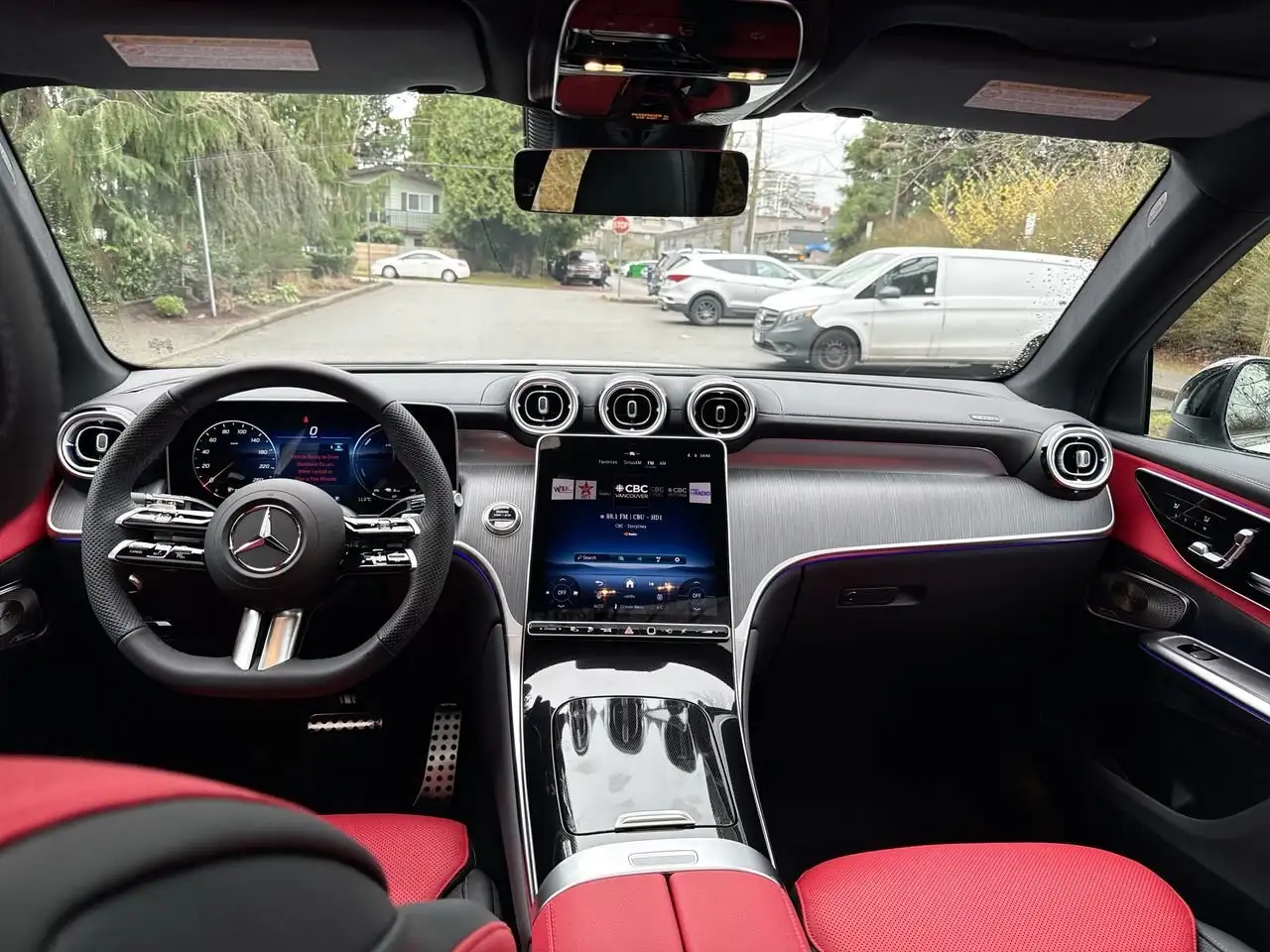 Mercedes-Benz GLC снимка Mercedes-Benz GLC