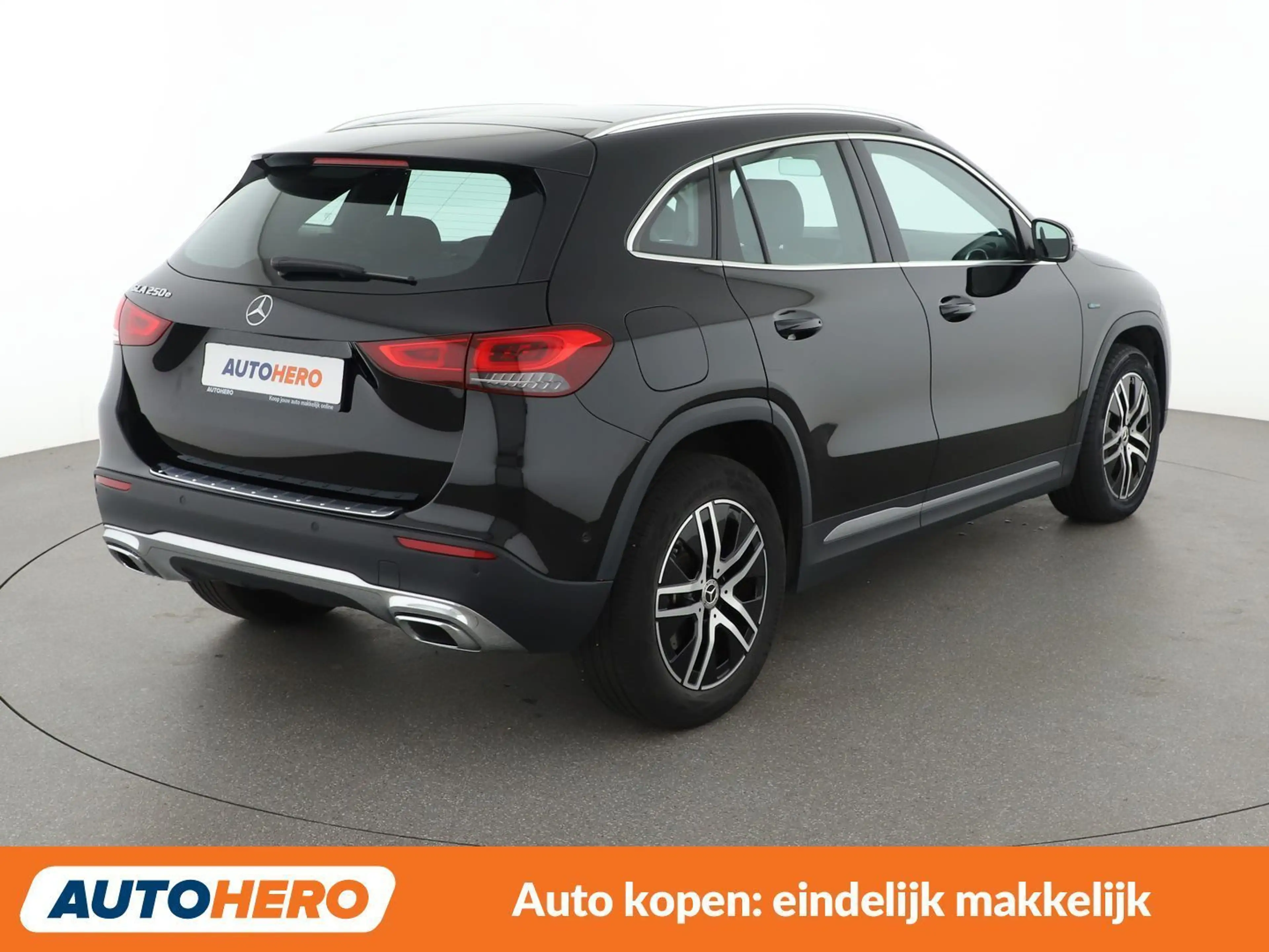 Mercedes-Benz GLA 250 GLA 250e Progressive — photo 7