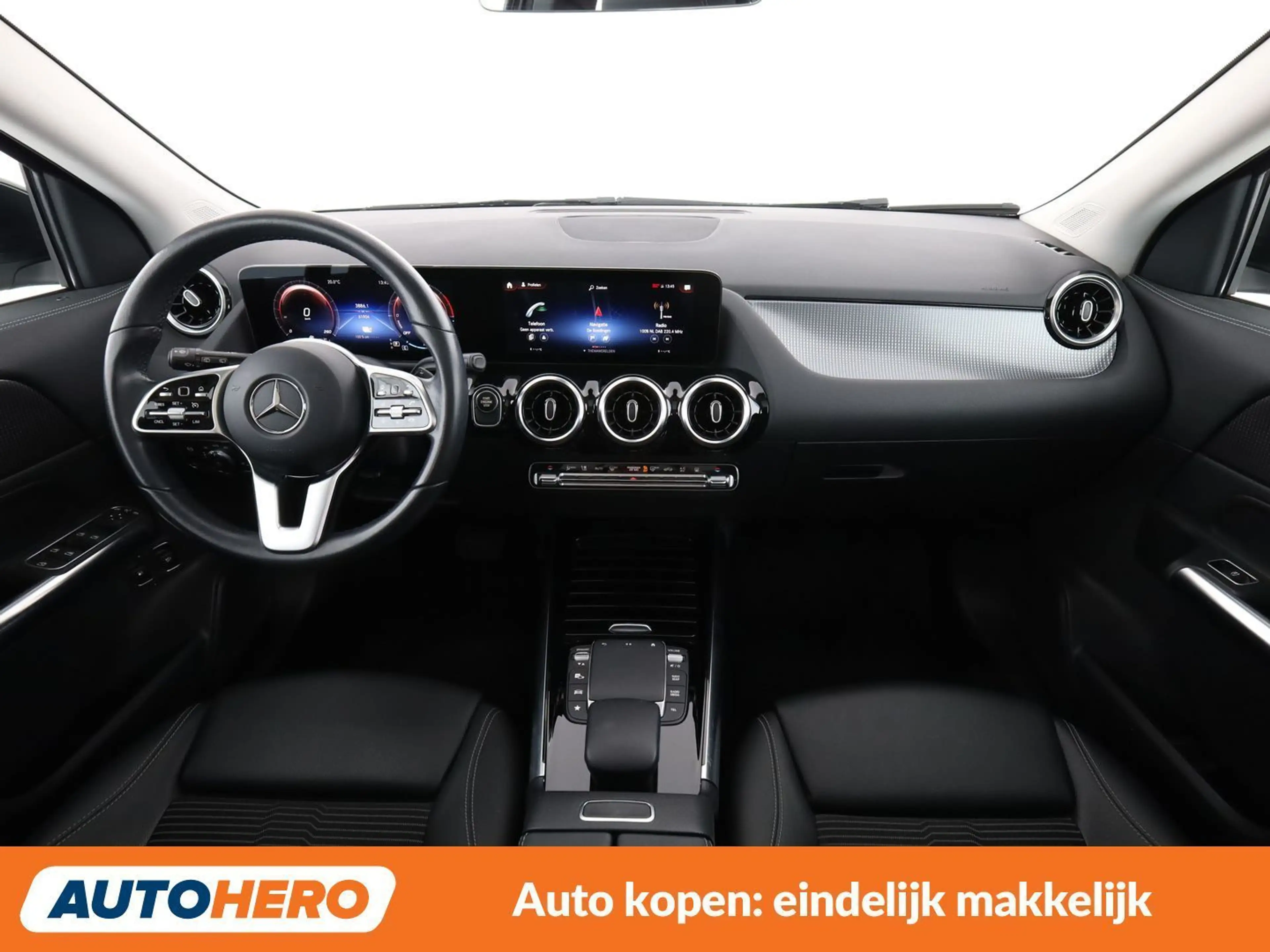 Mercedes-Benz GLA 250 GLA 250e Progressive — photo 13