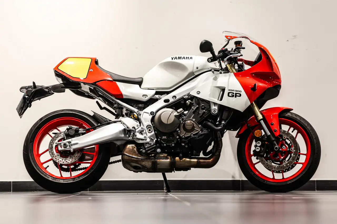 Yamaha XSR 900