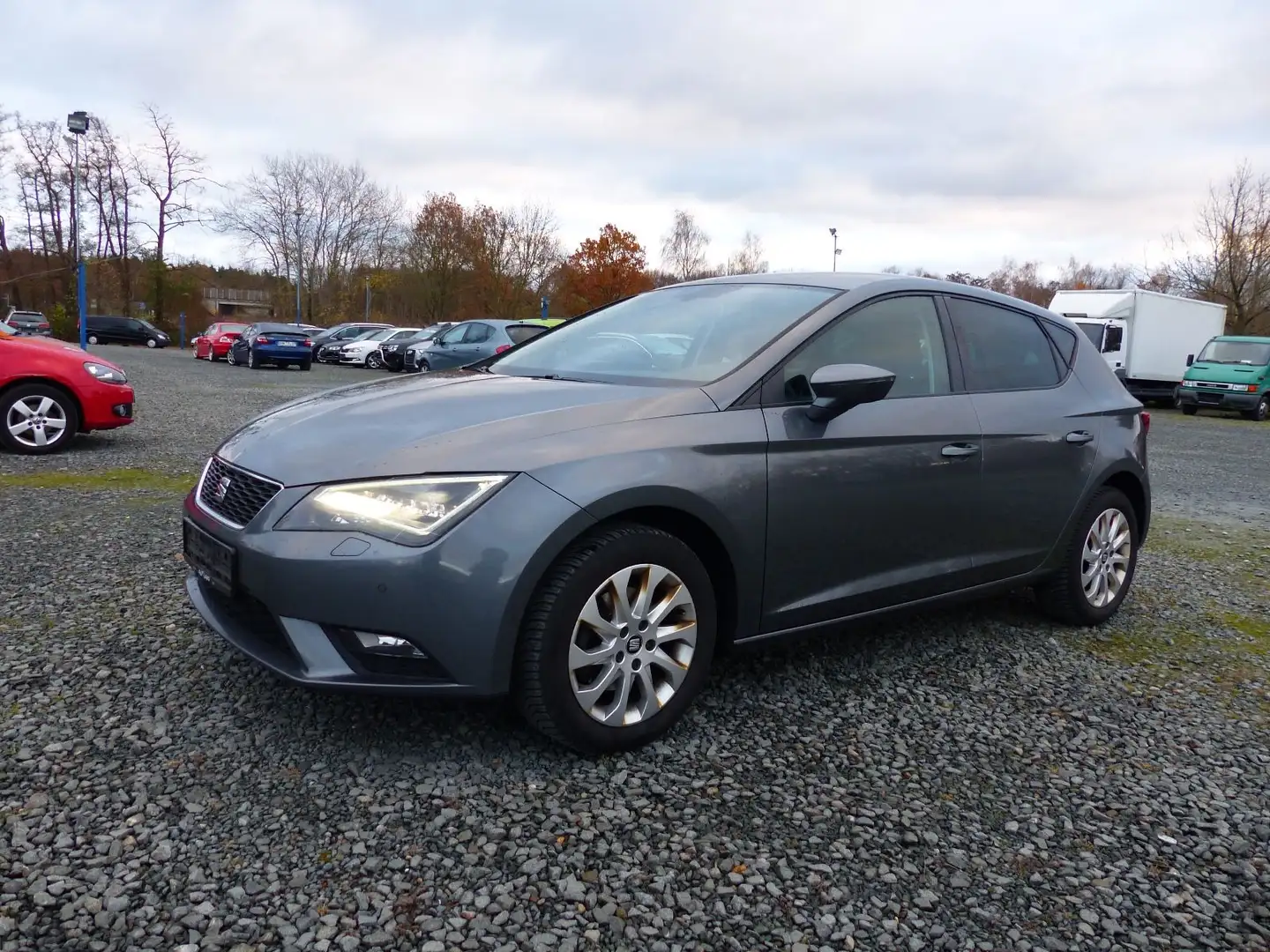 SEAT Leon Style*Scheckheft*SHZG*HU/AU07/27*Navi* Grijs - 2
