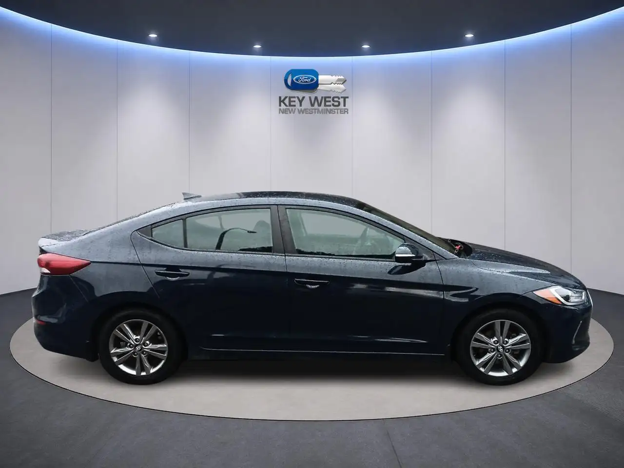 Hyundai ELANTRA снимка Hyundai ELANTRA