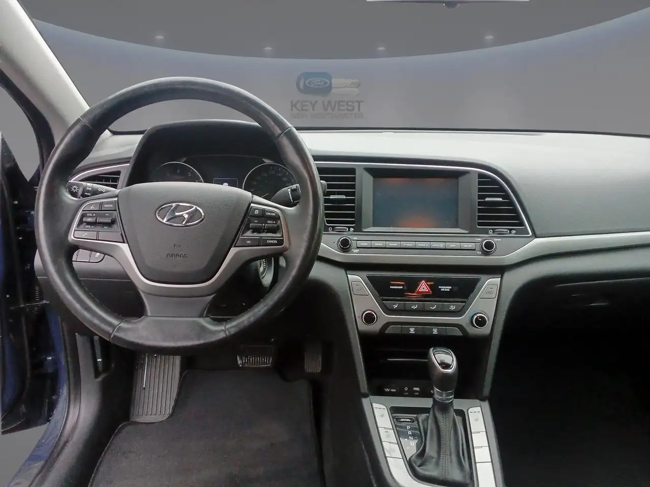 Hyundai ELANTRA снимка Hyundai ELANTRA