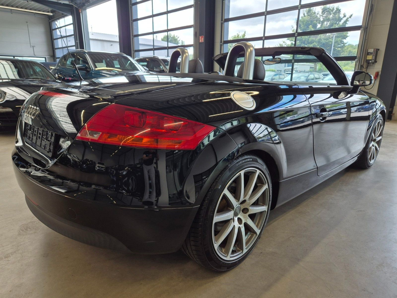 Audi TT ROADSTER 2.0 TFSI LEDER SITZHZ KLIMA 1.HAND — photo 5