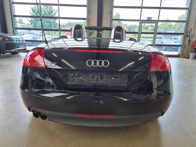 Audi TT ROADSTER 2.0 TFSI LEDER SITZHZ KLIMA 1.HAND — photo 6