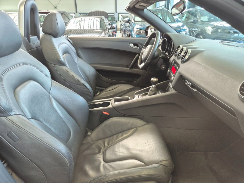 Audi TT ROADSTER 2.0 TFSI LEDER SITZHZ KLIMA 1.HAND — photo 13