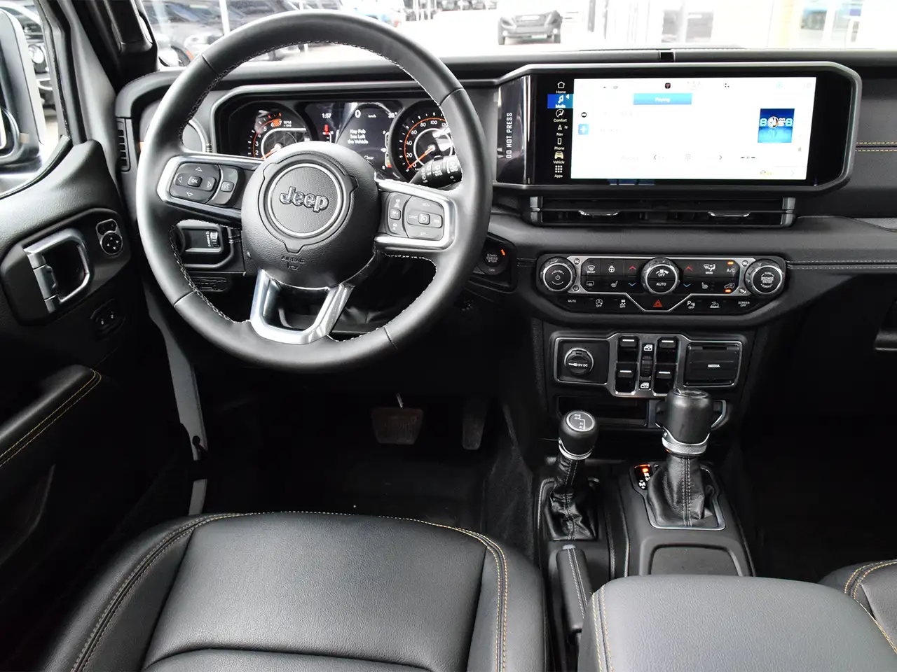 Jeep Wrangler снимка Jeep Wrangler