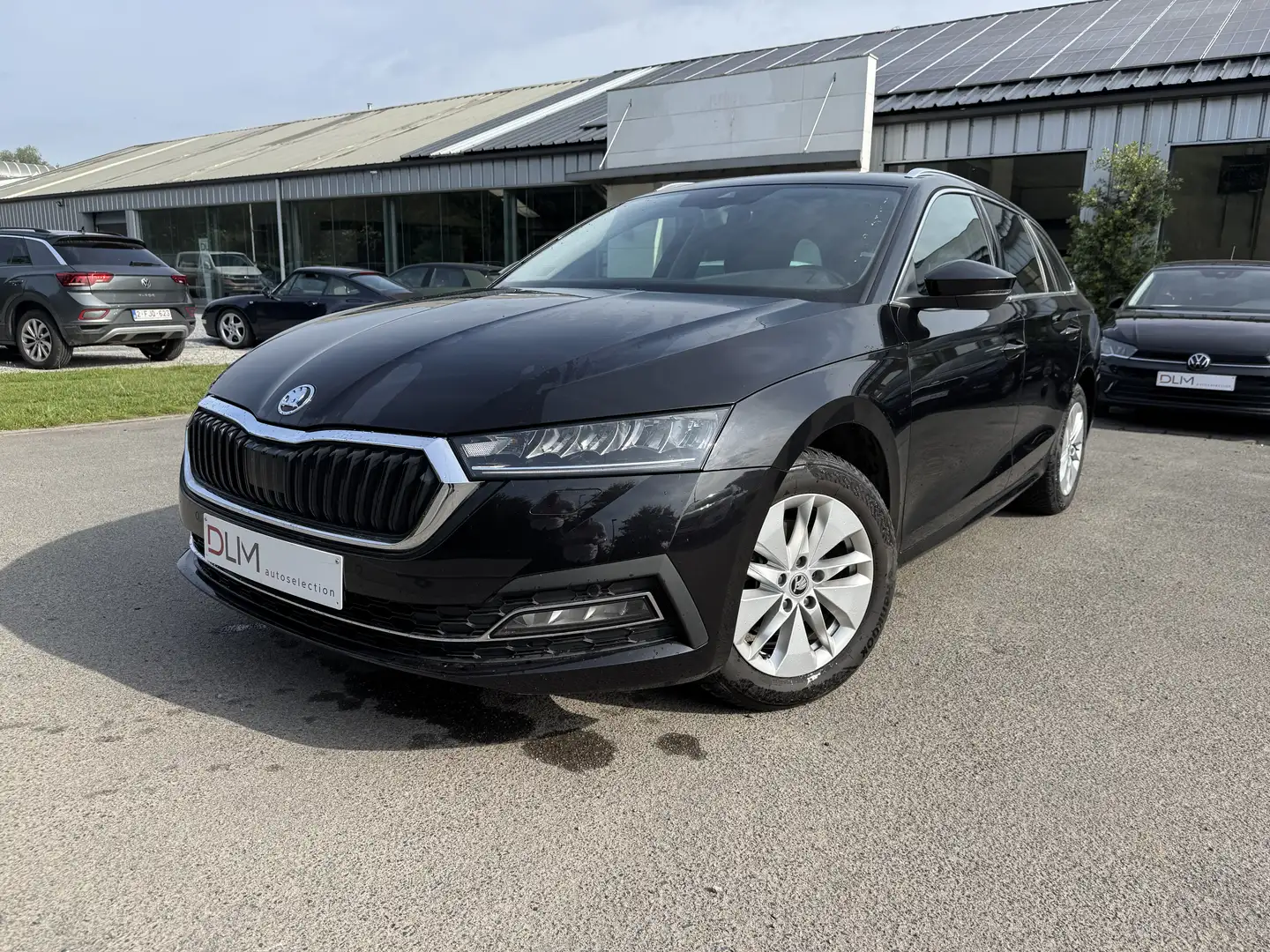 Skoda Octavia SW 1.0 TSI Ambition Noir - 1
