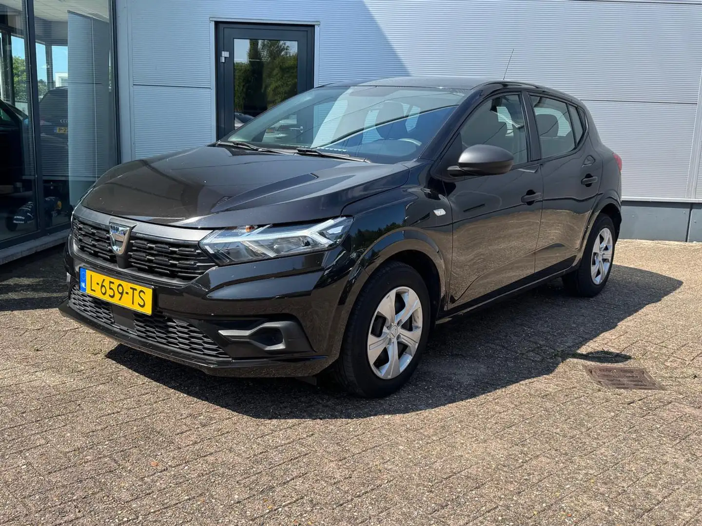 Dacia Sandero 1.0 TCE | 90PK | 1E EIGENAAR | 25.000KM | Zwart - 1