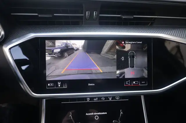 Audi RS6 view 9
