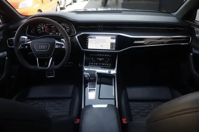 Audi RS6 view 2