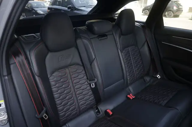 Audi RS6 view 15