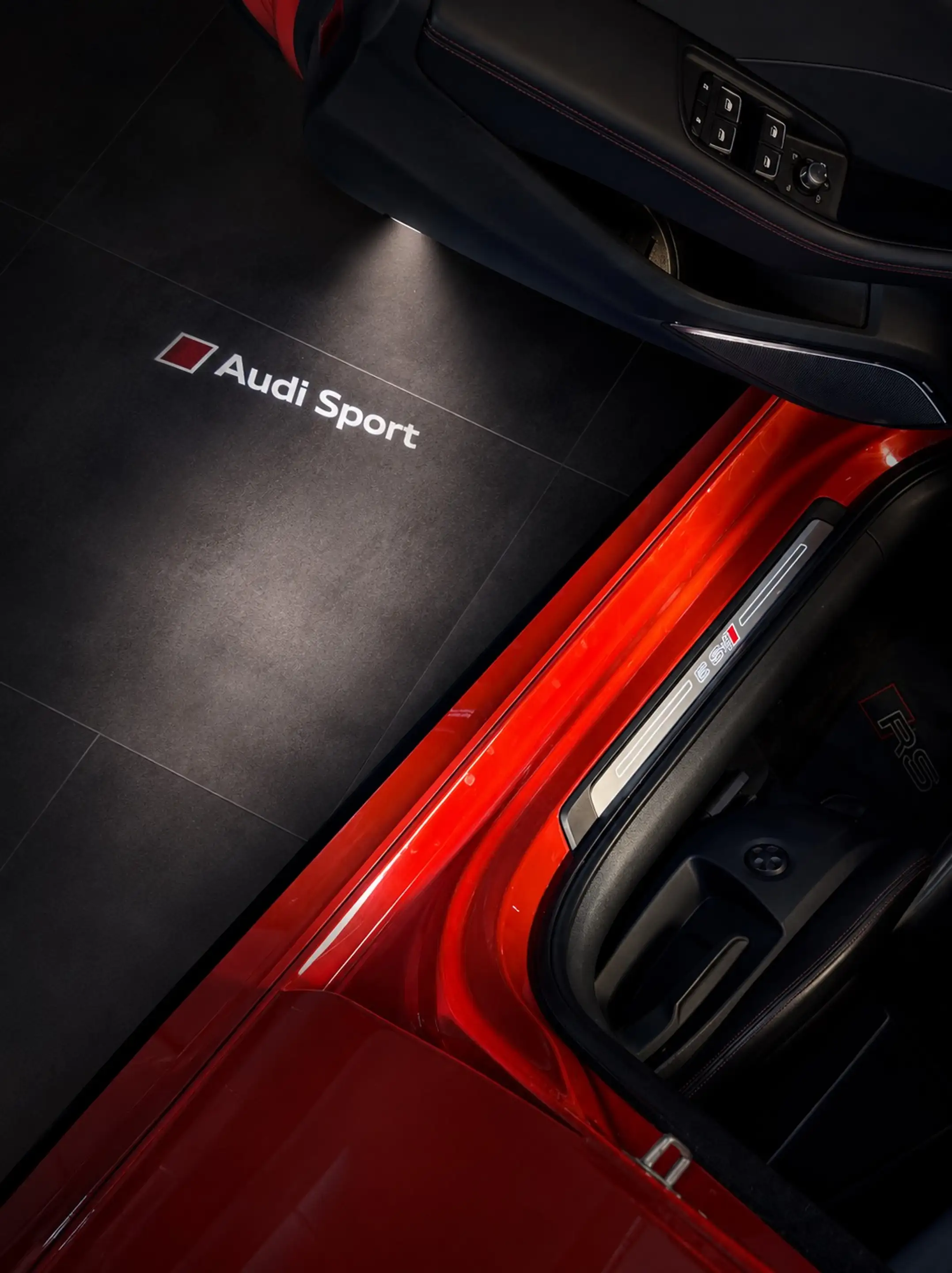 Audi RS3 2.5 TFSI Quattro S tronic  *CAMERA*B&O SOUND*OZ RACING*VIRTUAL COCKPIT*ALCANTARA*FULL OPTION* — photo 10