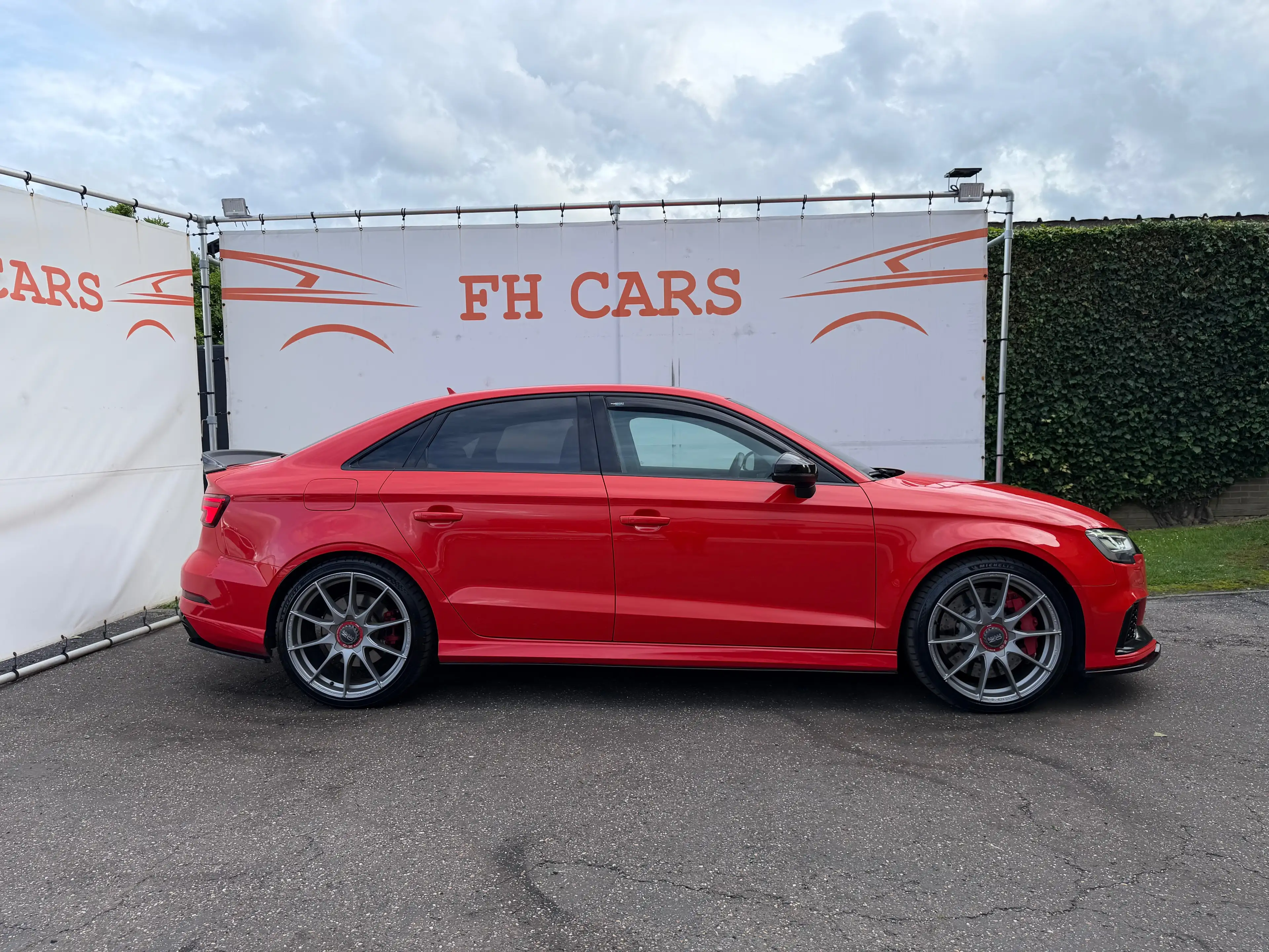 Audi RS3 2.5 TFSI Quattro S tronic  *CAMERA*B&O SOUND*OZ RACING*VIRTUAL COCKPIT*ALCANTARA*FULL OPTION* — photo 8