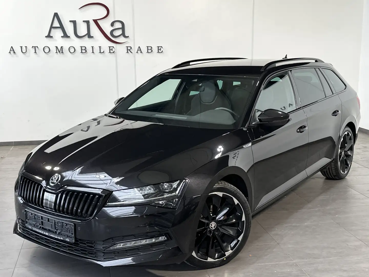 Skoda Superb Combi 2.0 TDI DSG Sportline NAV+LED+KAM Schwarz - 1