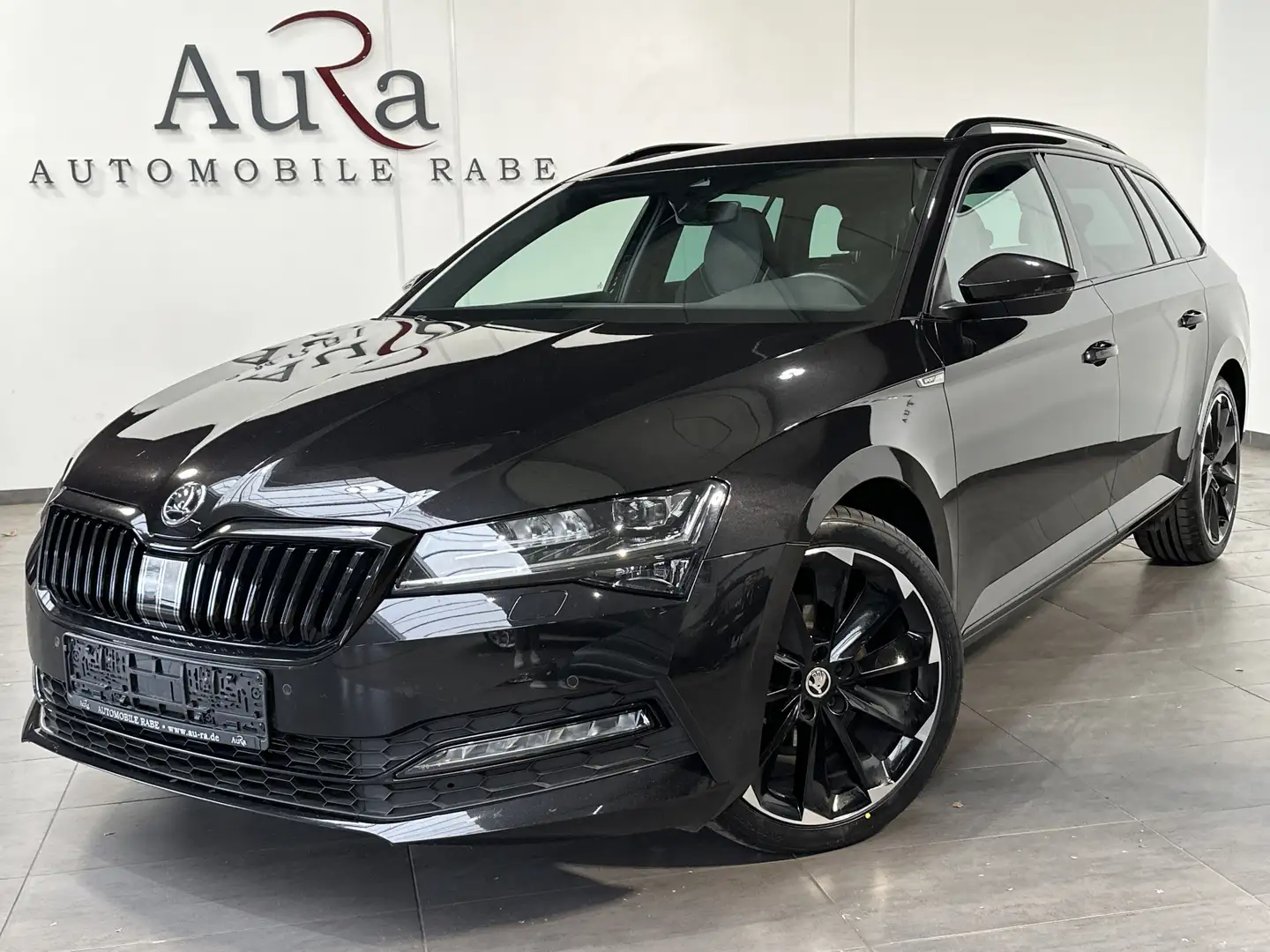 Skoda Superb Combi 2.0 TDI DSG Sportline NAV+LED+KAM Schwarz - 2