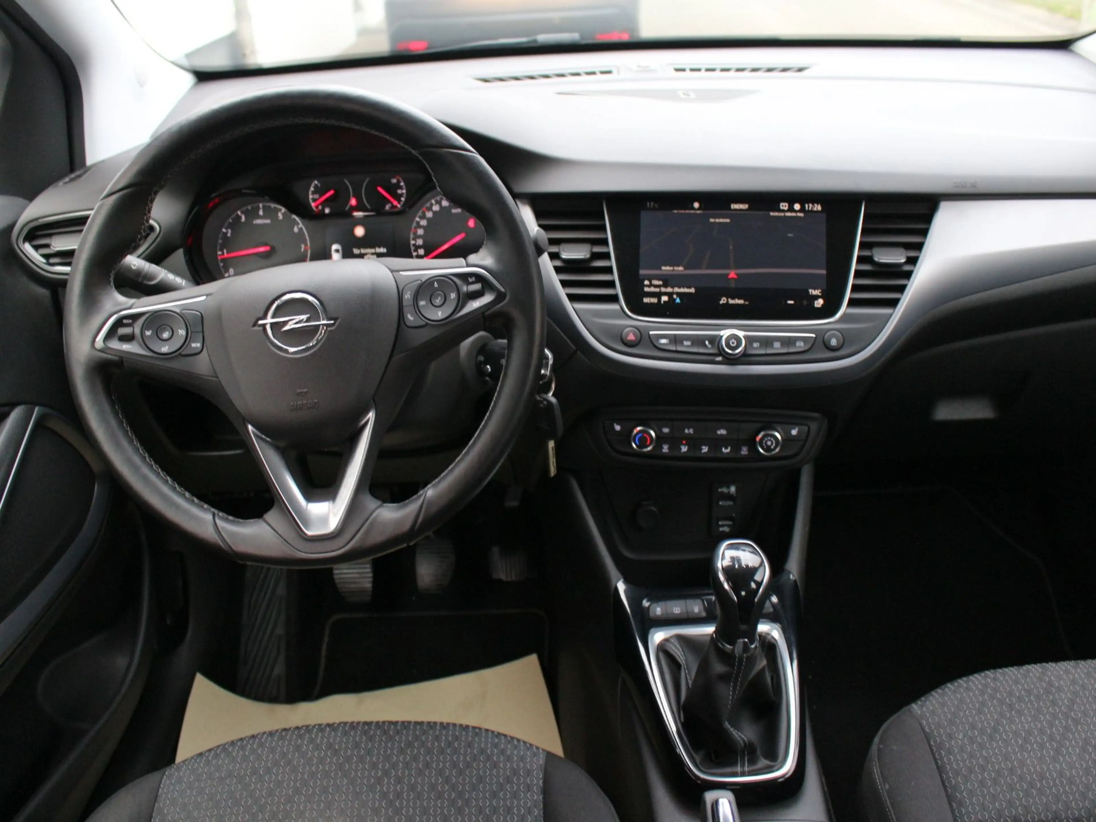 Opel Crossland X 1.2 Navi Kamera RS SHZ Tempomat — photo 9