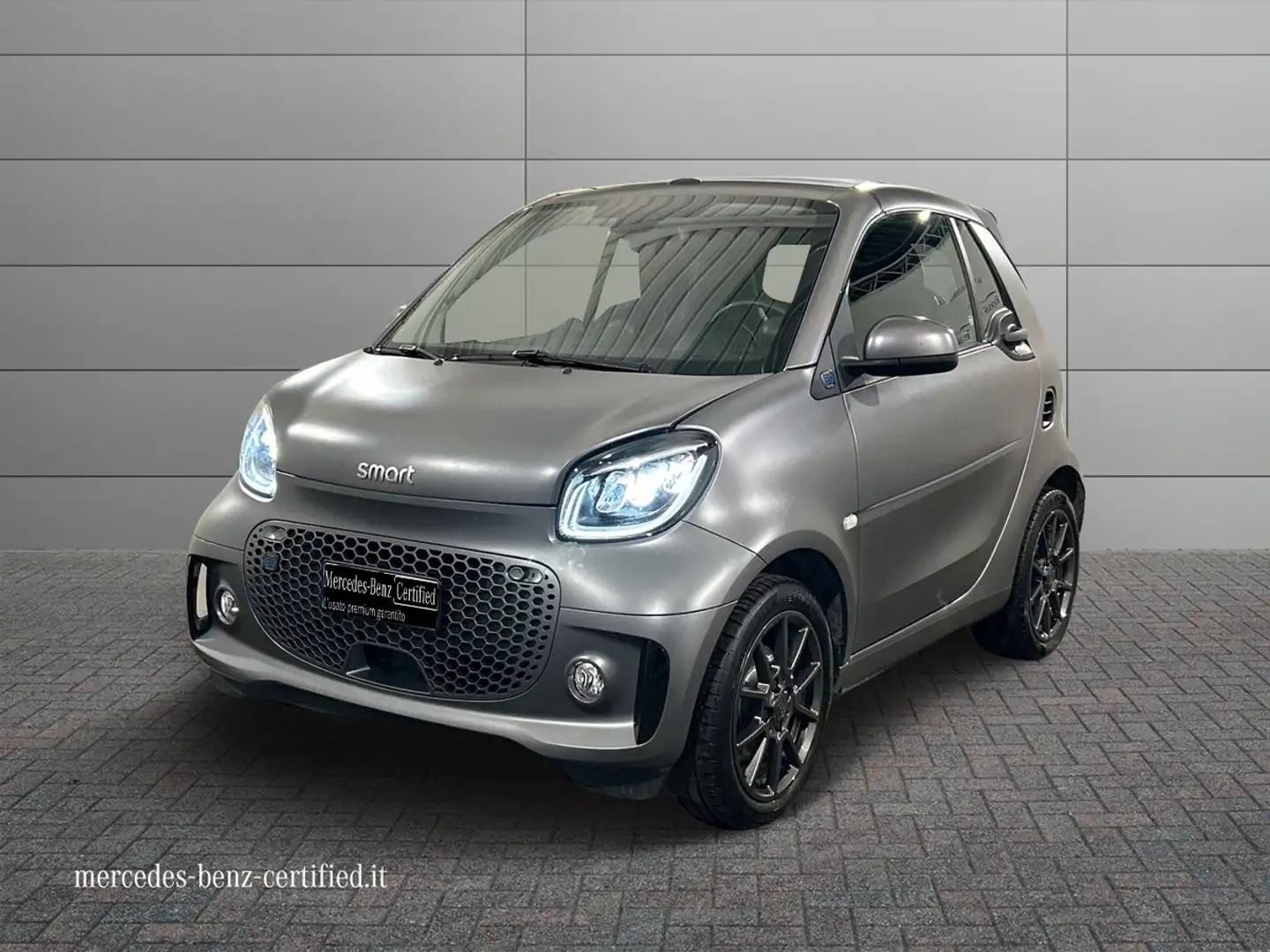 smart forTwo Cabrio eq Passion 4,6kW Gris - 1