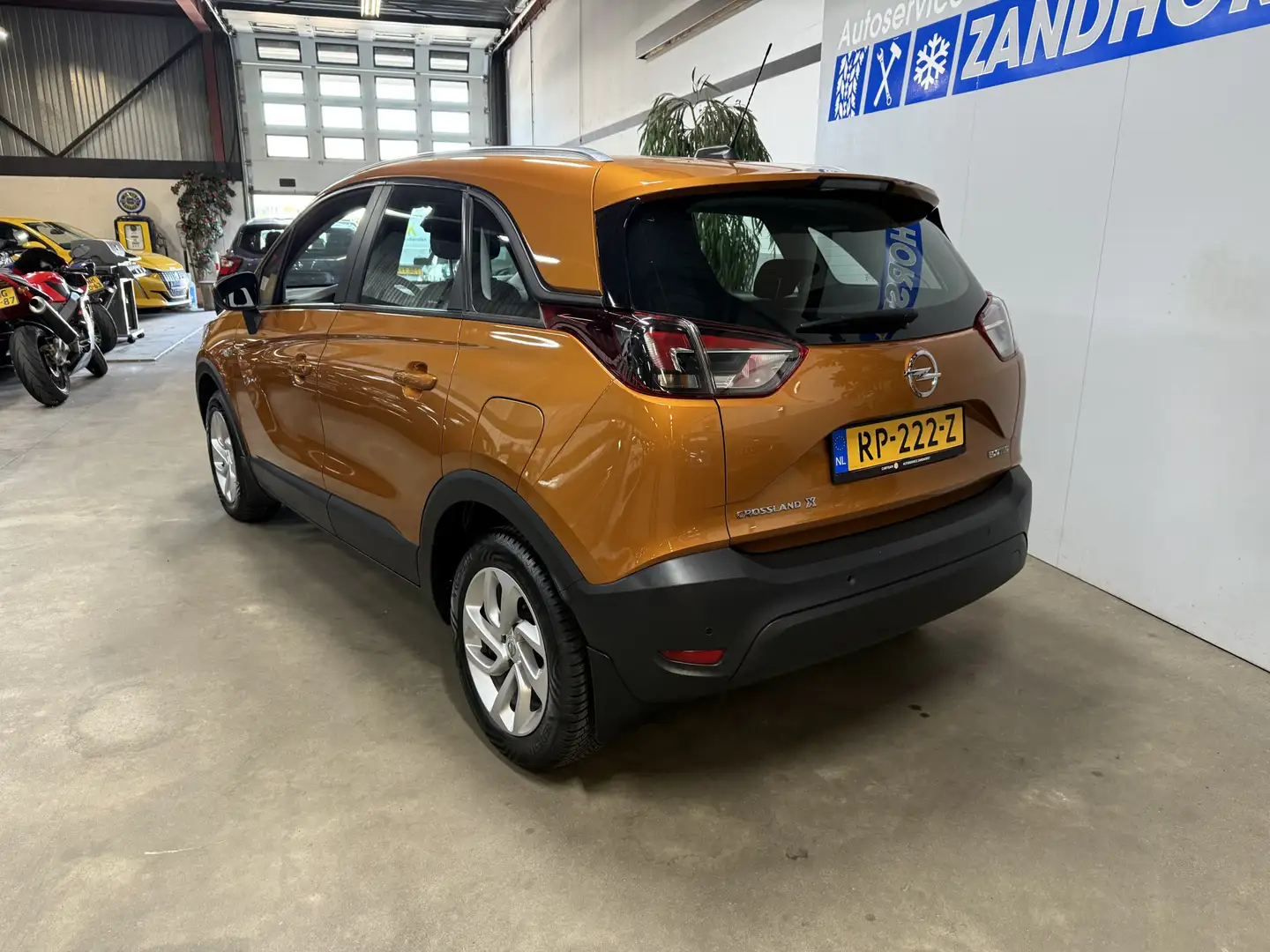Opel Crossland X 1.2 Turbo Online Edition Bruin - 2