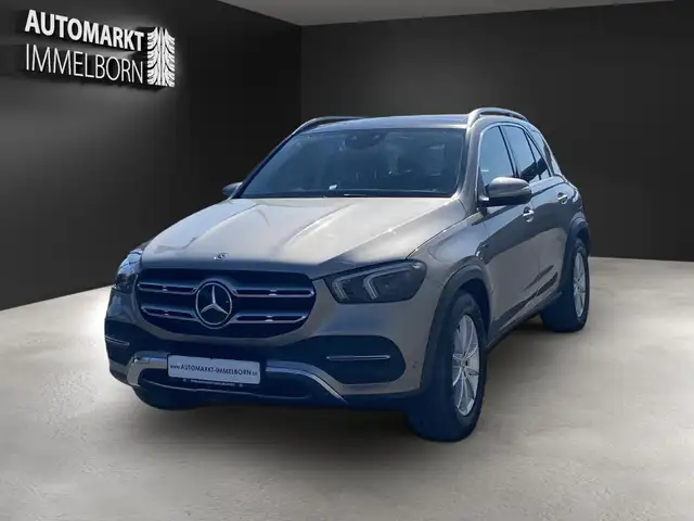 Mercedes-Benz Gle view 3