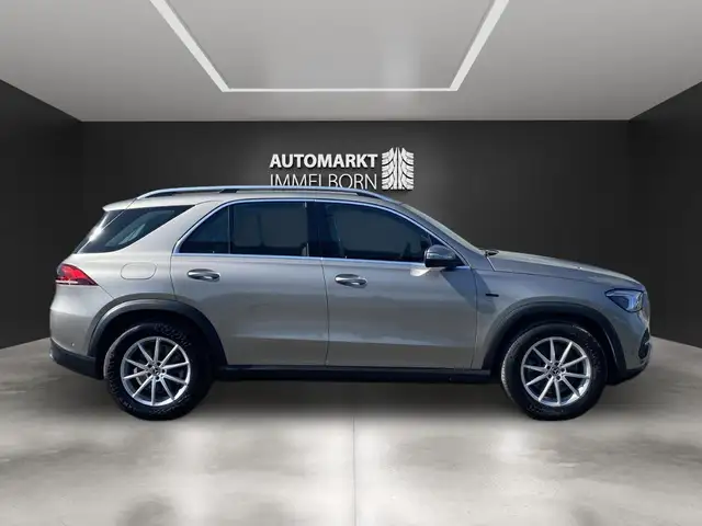 Mercedes-Benz Gle view 11