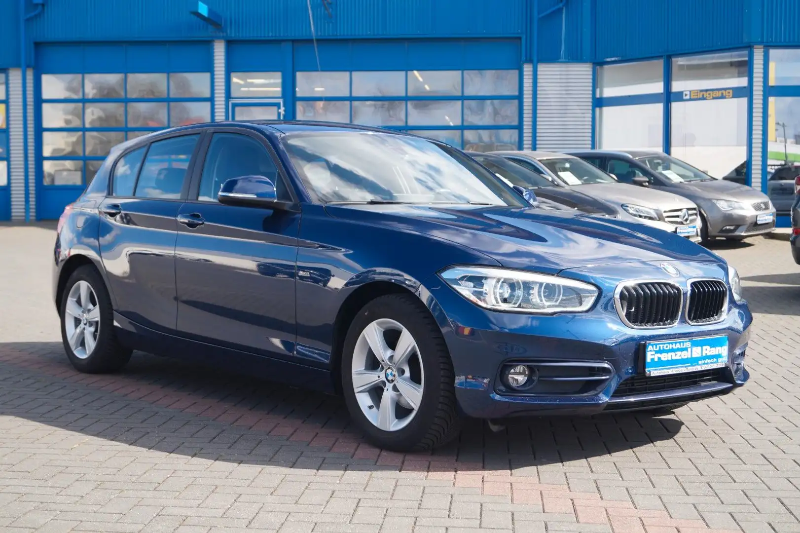 BMW 118 i Sport Line *Navi*Kamera*Lenkradheizung* Blau - 1