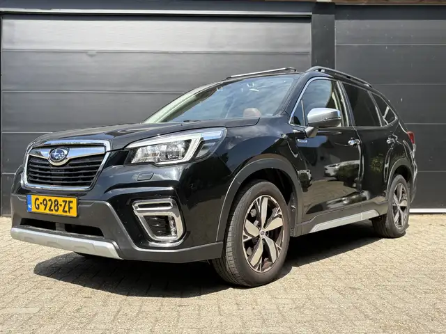 Subaru Forester 2.0i e-BOXER First Edition | Schuifdak | Leder | T