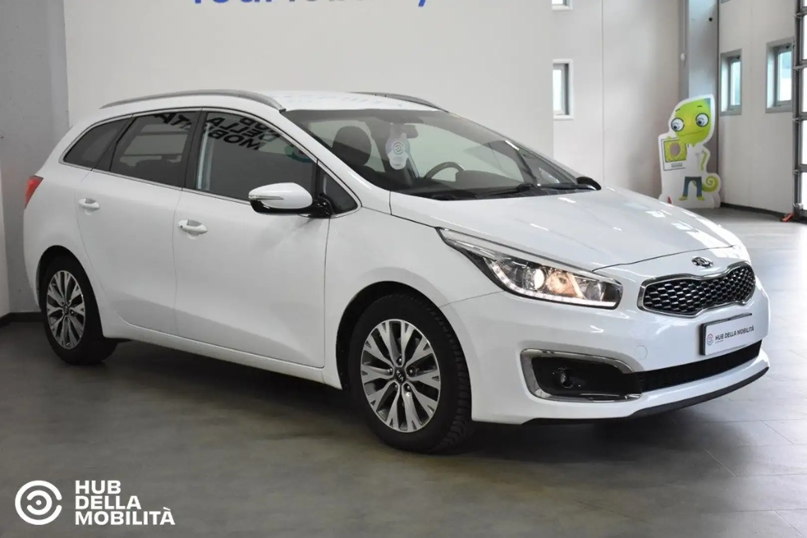 Kia Ceed / cee'd 1.6 CRDi 136 CV DCT SW EcoDy. Bus. Class Autocarro Bianco - 2