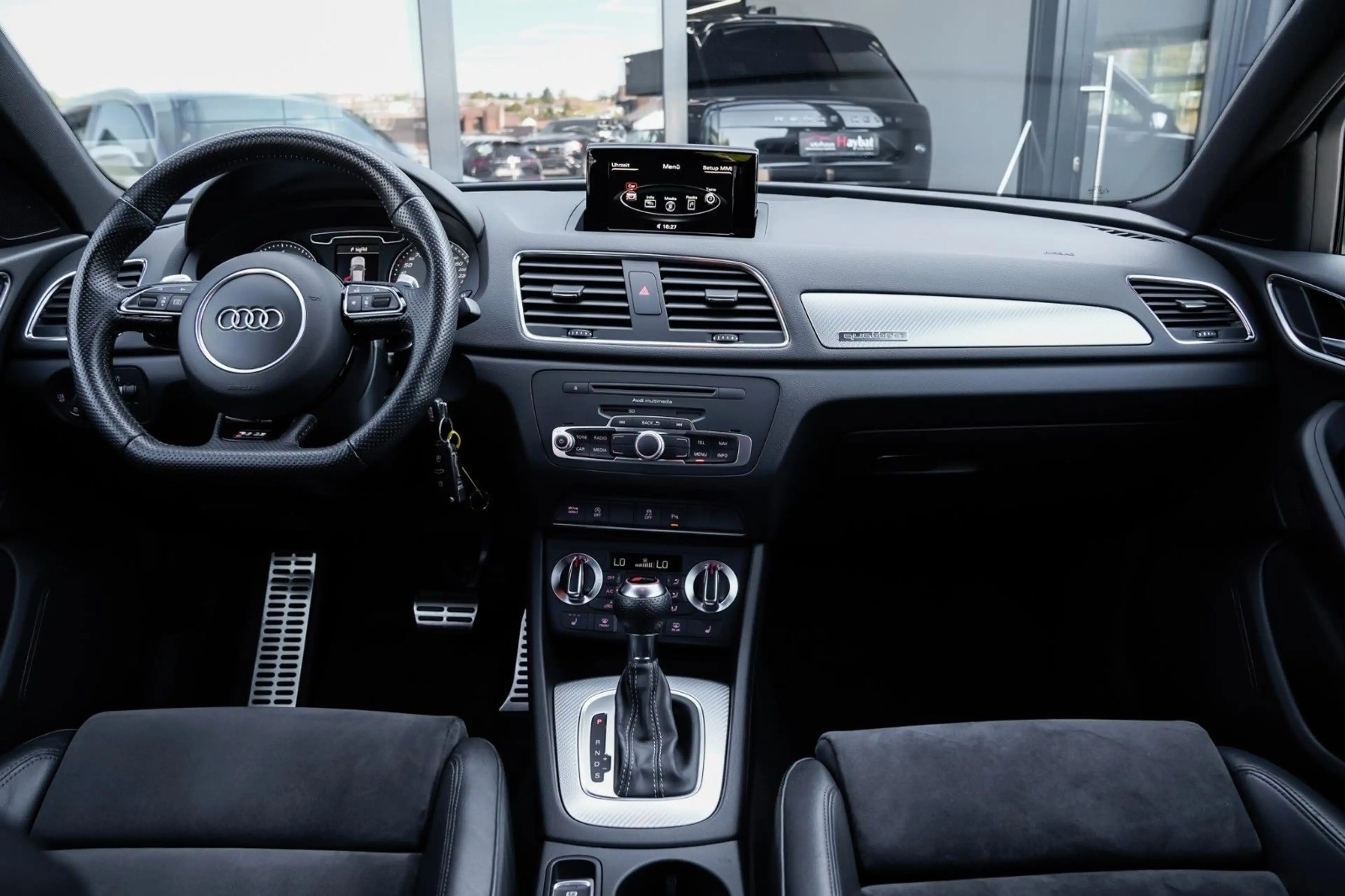 Audi RS Q3 RS Q3 2.5 TFSI quattro — photo 10